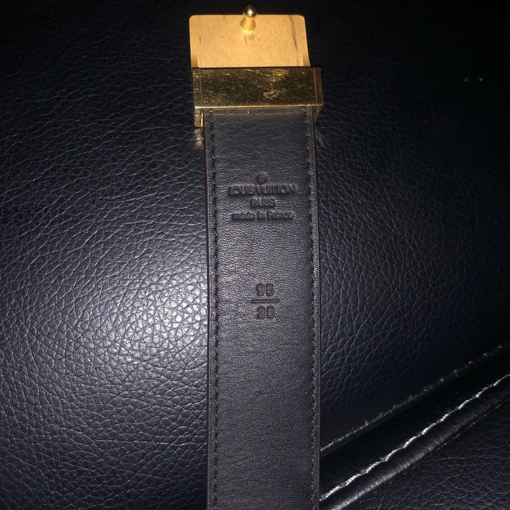 Louis Vuitton - Picture 4 of 5